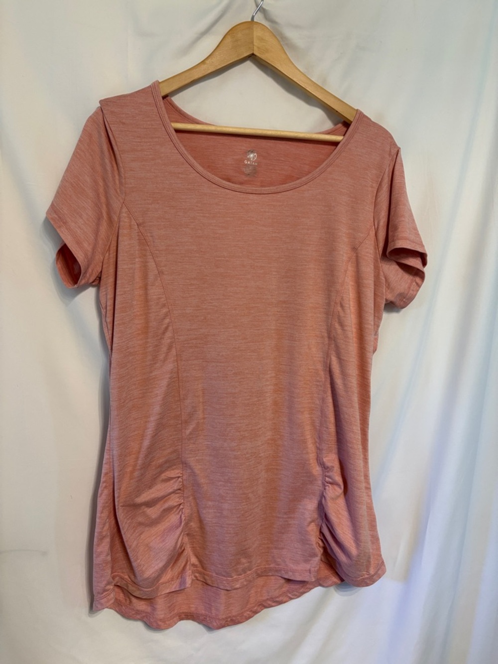 GAIAM Athleisure Short-Sleeve Scoop Neck Top in Dusty Rose SZ XL Keyhole Back.